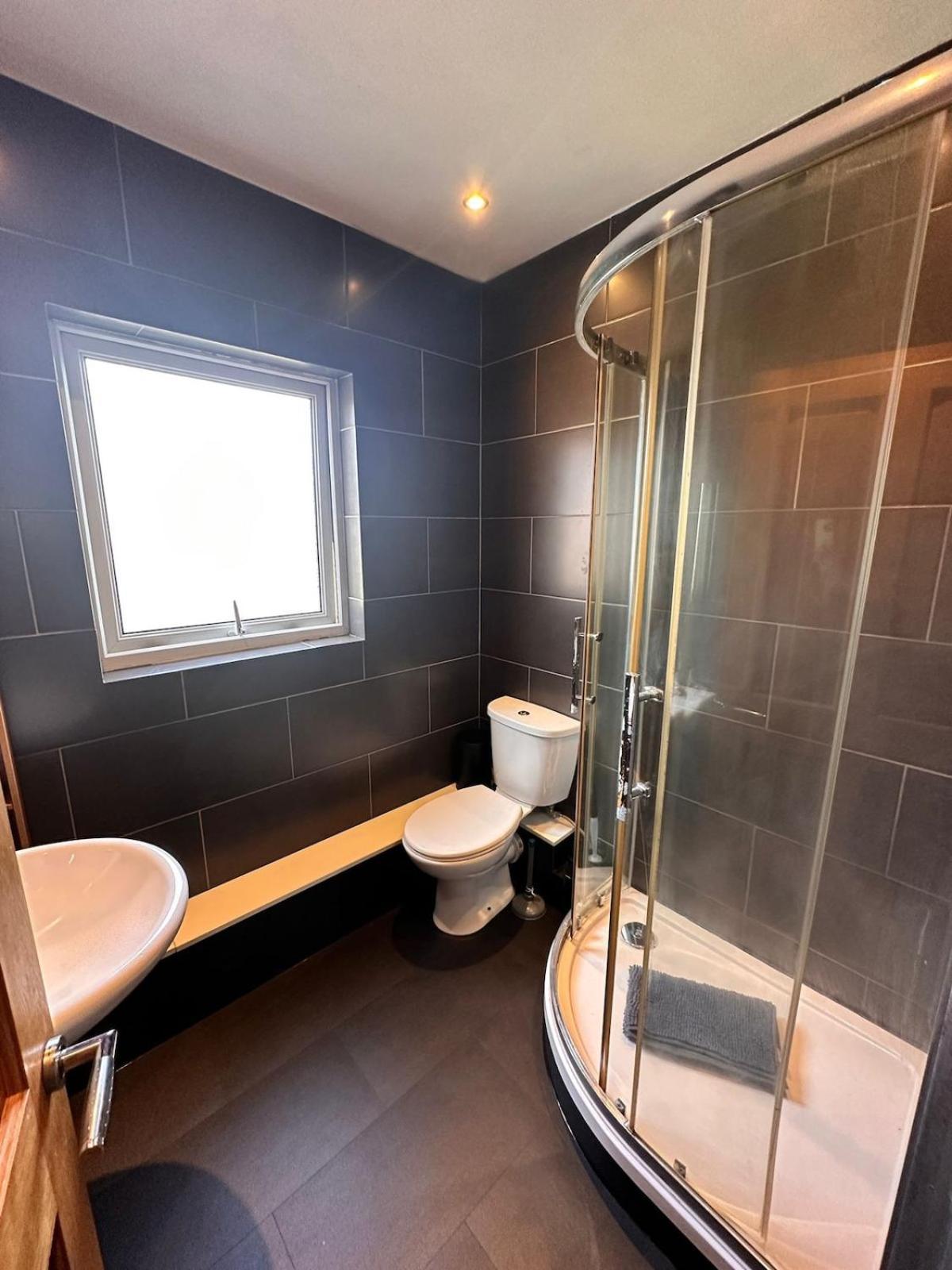 2br Flat Free Parking Near *